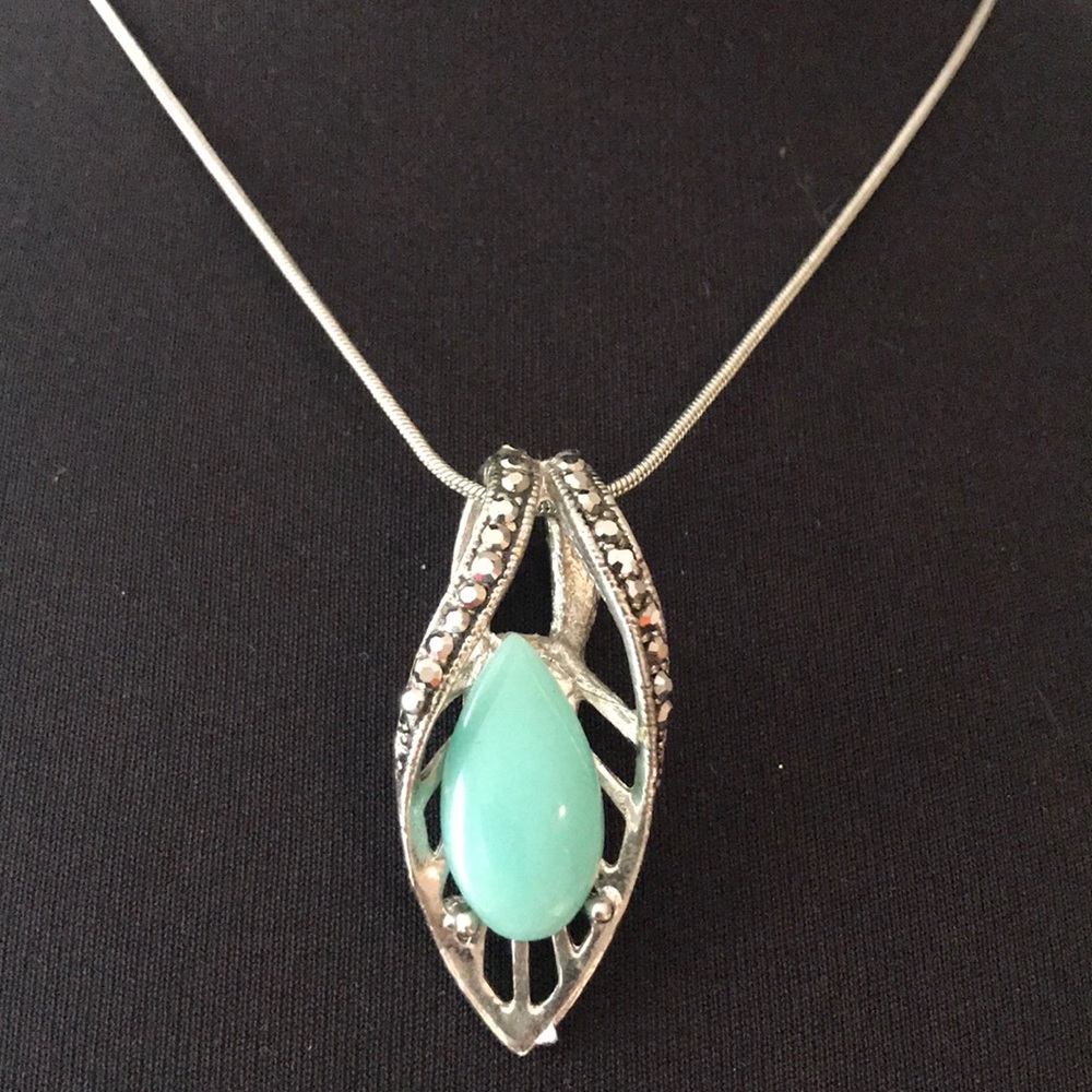 Necklace - Picture 2 of 8